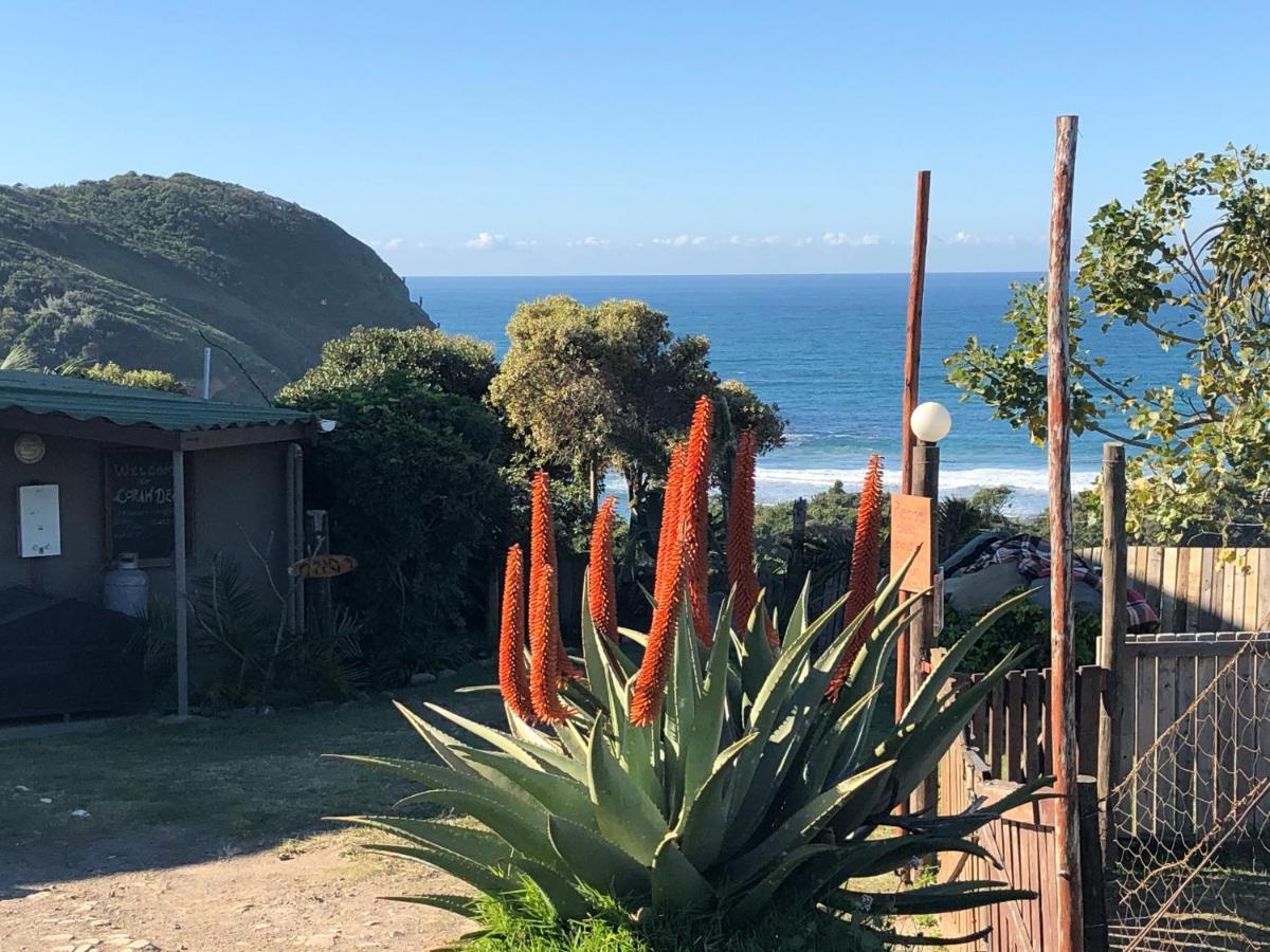 Coram Deo Saltywaves Double En-Suite Rooms With Sea Views Coffee Bay Exterior photo